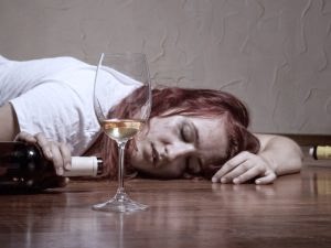 сколько держится алкоголь в женском организме